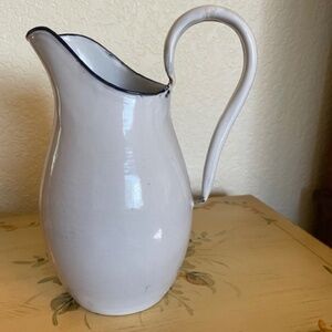 Vintage/Farmhouse 1940's Enamelware Pitcher